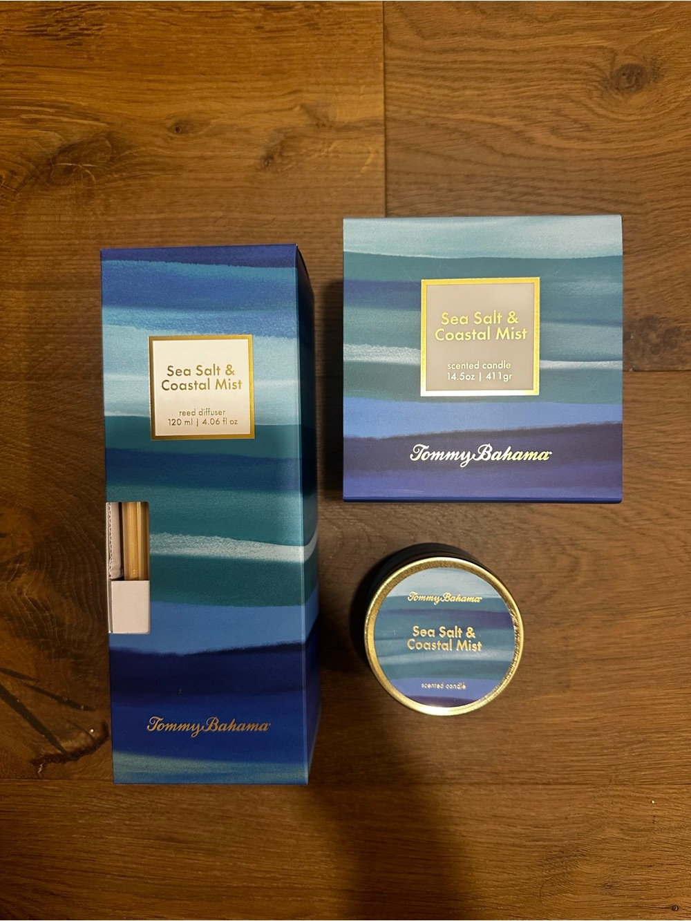 Tommy Bahama Sea Salt & Coastal Mist Candle and Reed Diffuser - Blue
